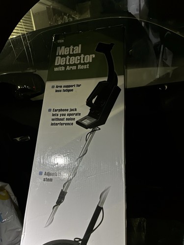 Metal detector box - in,